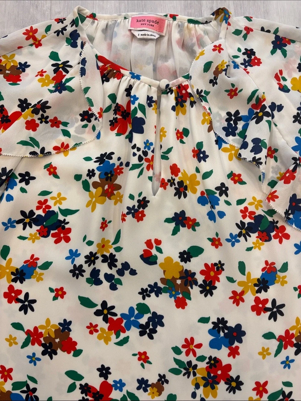 kate spade Blouse Cream Blue Red Floral Long-Sleeves with elastic size small